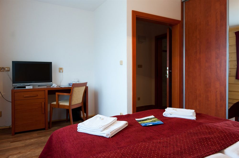 Green Inn Hotel Ostravice Esterno foto