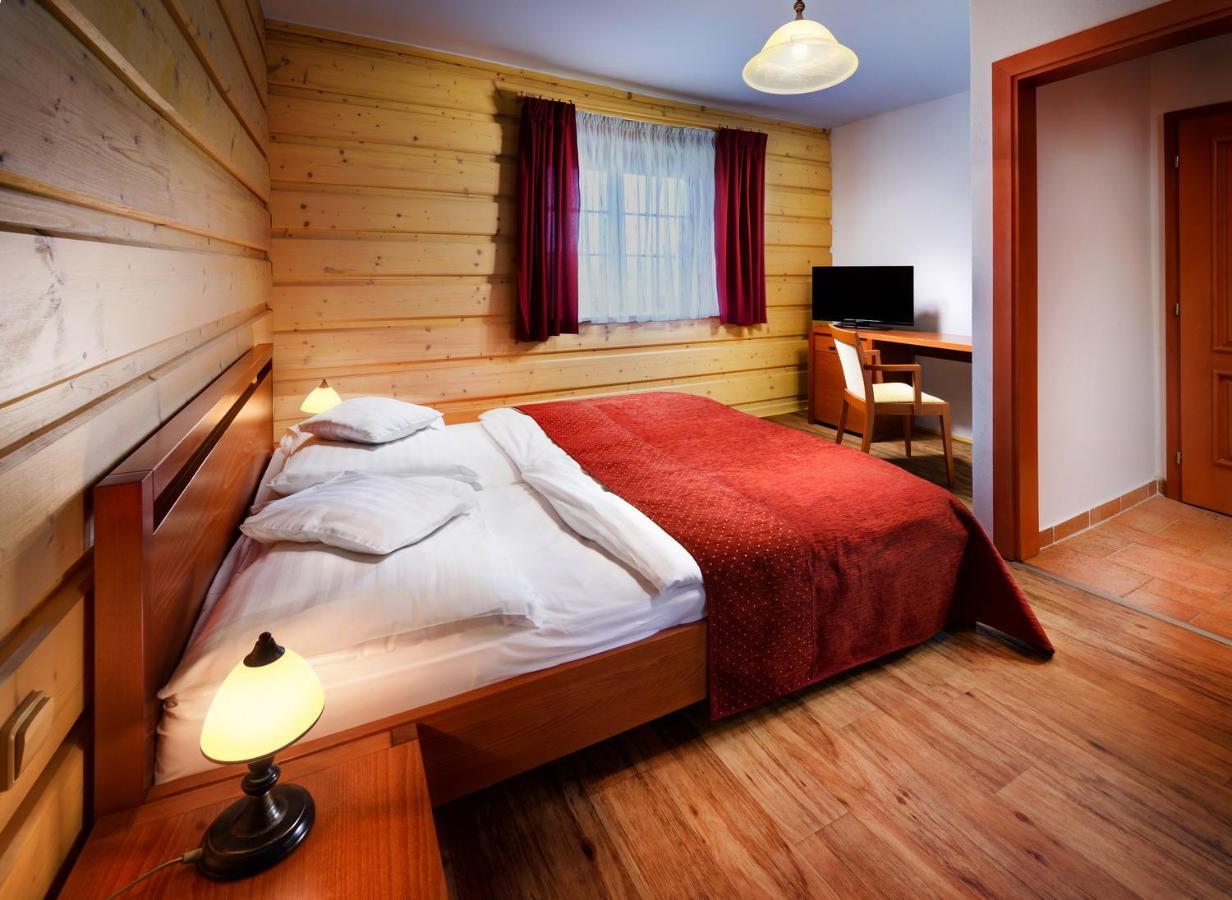 Green Inn Hotel Ostravice Esterno foto